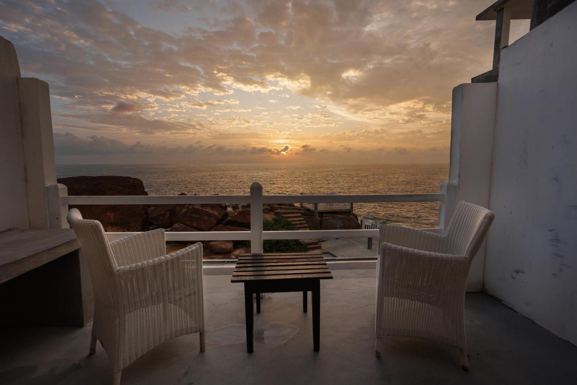 Hotel Zeilan Sunset Point Unawatuna Exterior foto